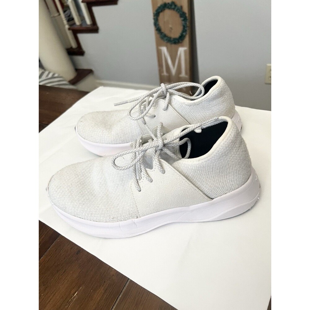 Vessi Everyday Classic Womens Size 9 Waterproof Shoes Sneakers Pearl White